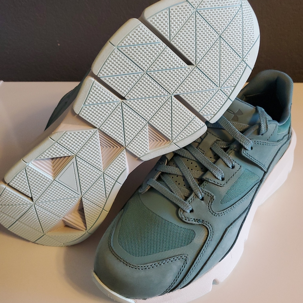 Under Armour 96 trac